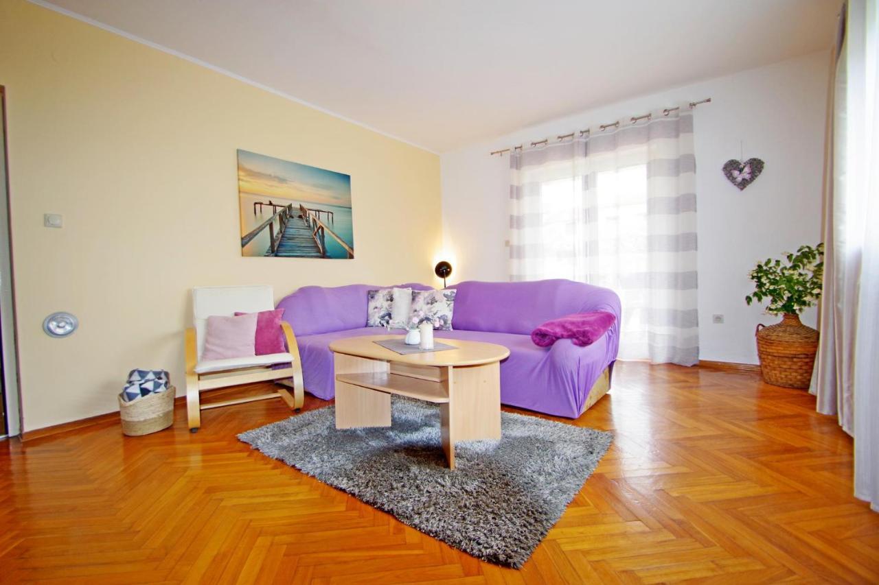 Apartment Suzi Valdebek Pula Exterior foto
